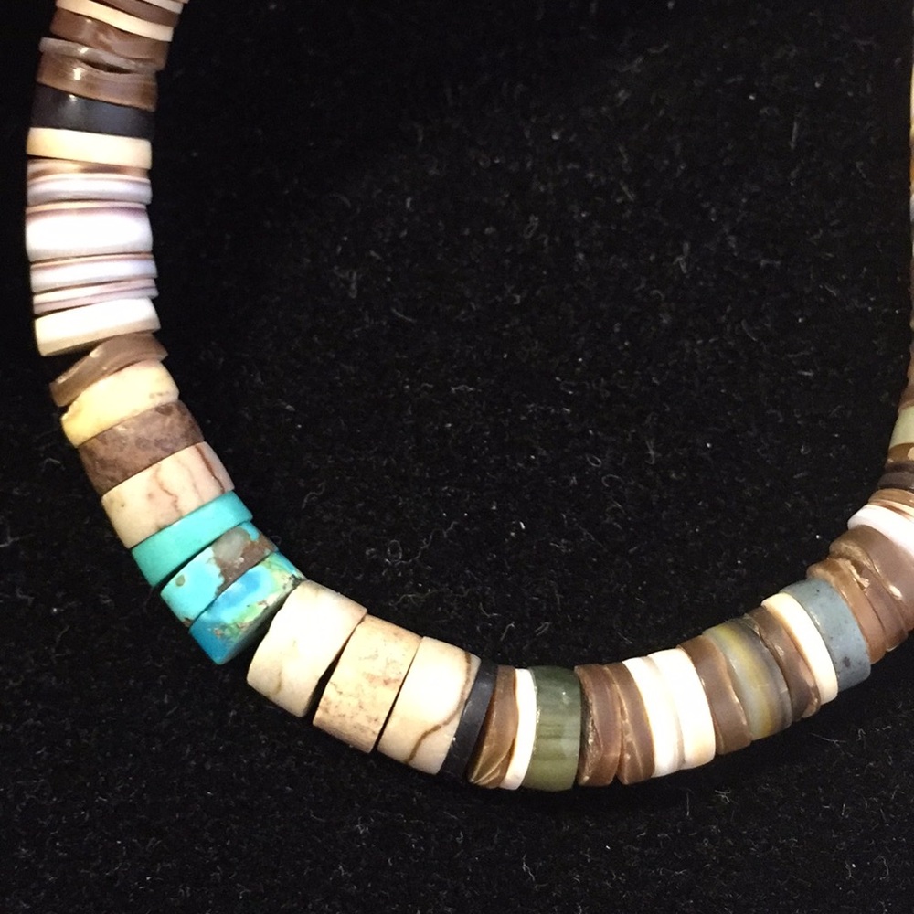 🌟💕PUKA bead necklace- WOW💕🌟 - Picture 3 of 7